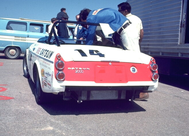 Mac Tilton and Tom Kanbe make some final checks