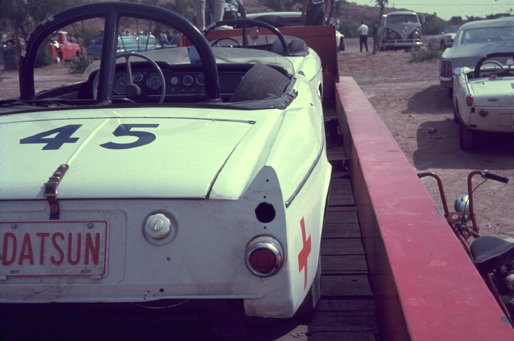 The rear fender - not exactly the factory profile