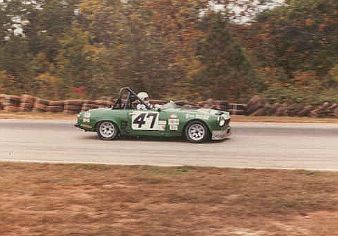 Joe racing Roberto Lorenzutti's 1600